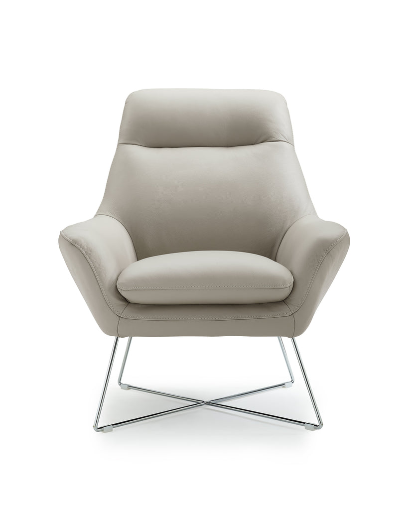 LuxxHomes  33" Light Gray And Silver Faux Leather Tufted Arm Chair