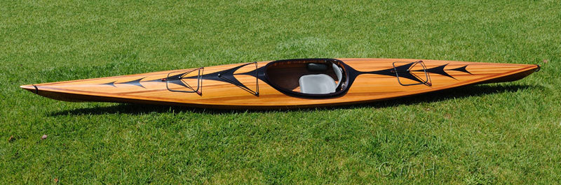 LuxxHomes  23" X 206" X 13" Wooden Kayak With Arrows Design