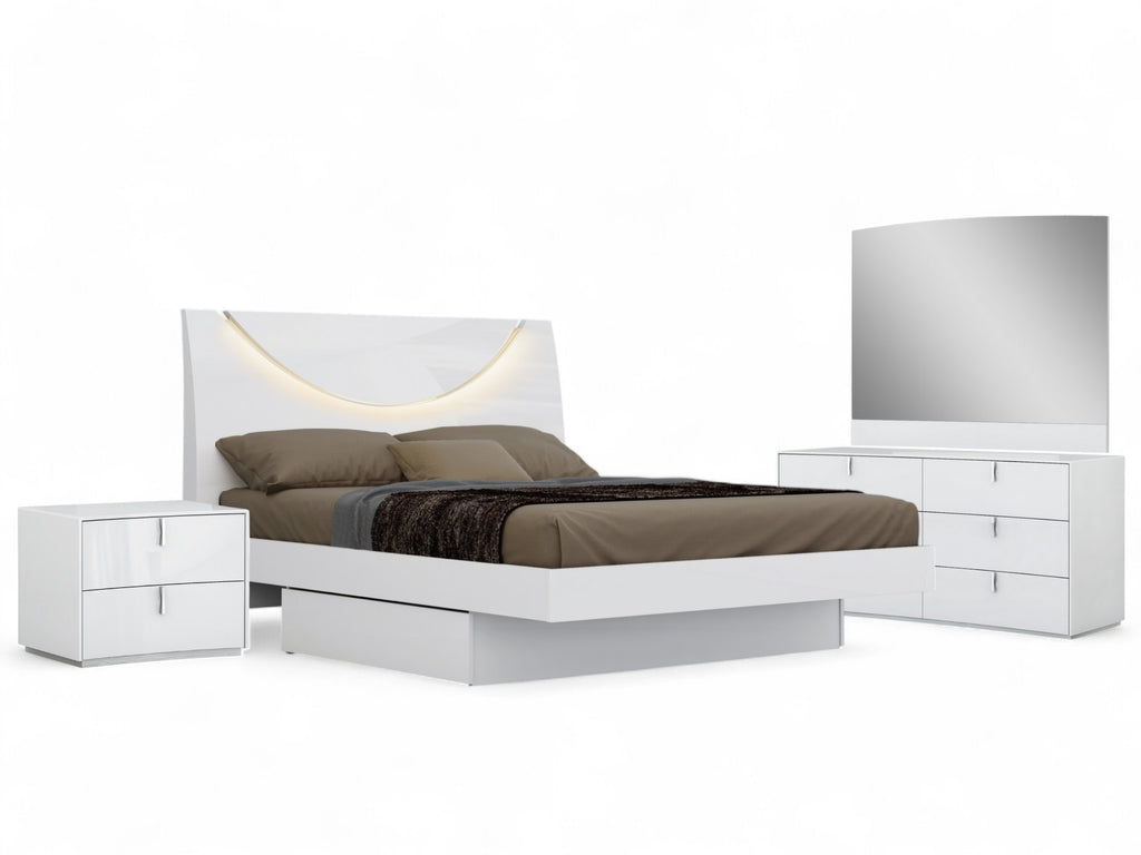 Four Piece White Solid and Manufactured Wood Bedroom Set With Mirror