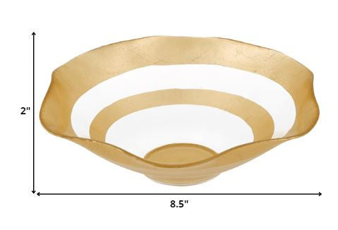 LuxxHomes  9" Clear and Gold Glass Round Ruffle Centerpiece Bowl