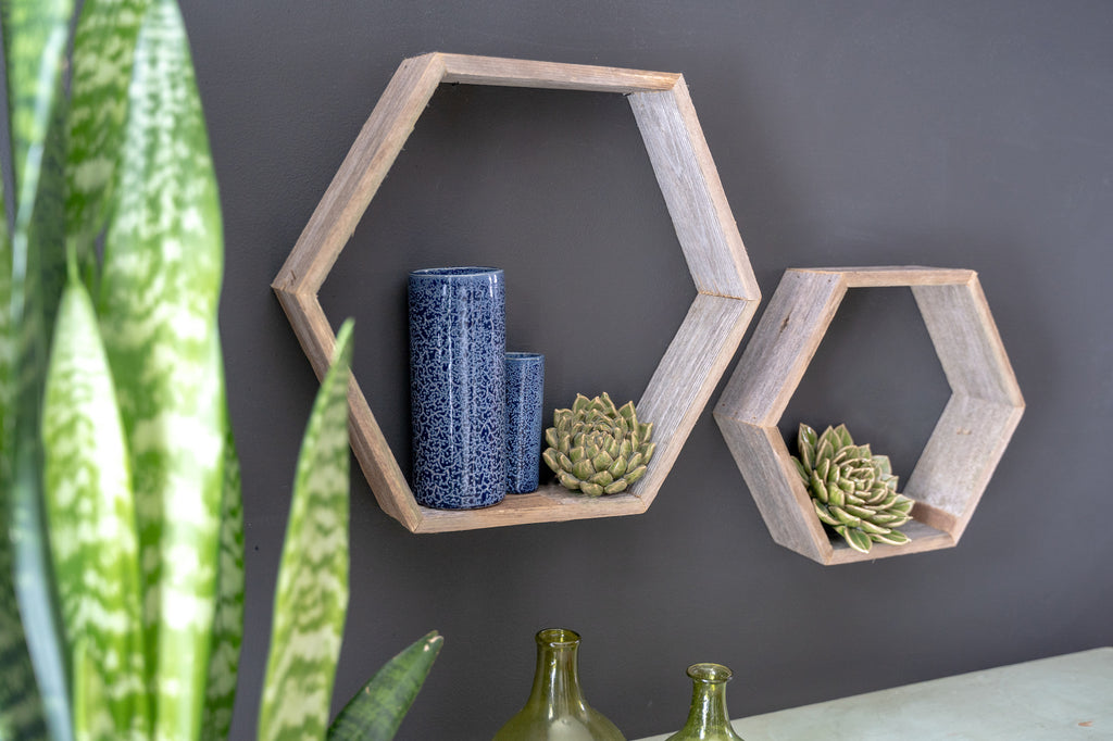 LuxxHomes  Set Of 3 Hexagon Rustic Natural Weathered Grey Wood Open Box Shelve