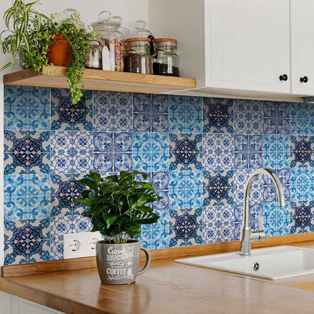 LuxxHomes  4" X 4" Mediterranean Blues Mosaic Peel and Stick Tiles