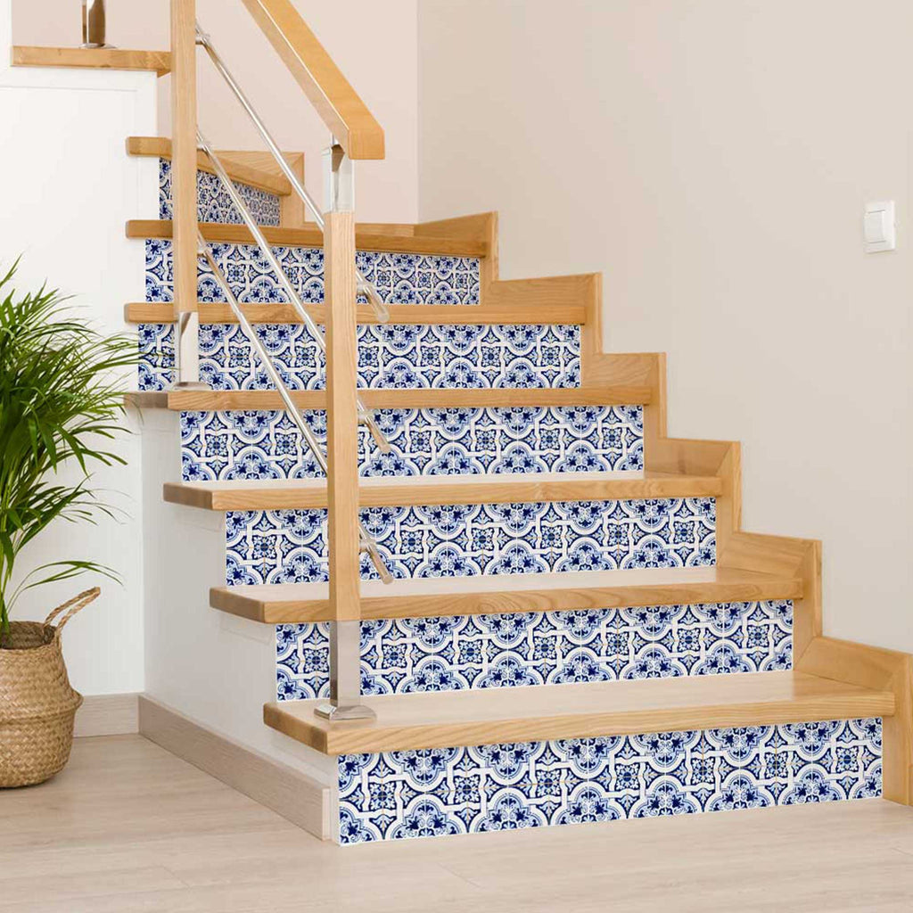 LuxxHomes  4" X 4" Blue Mia Gia Peel And Stick Removable Tiles