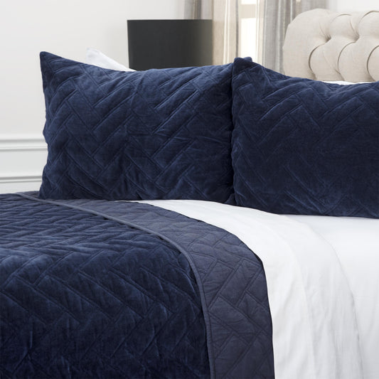 Indigo Queen 100% Cotton 300 Thread Count Dry Clean Only Down Alternative Comforter