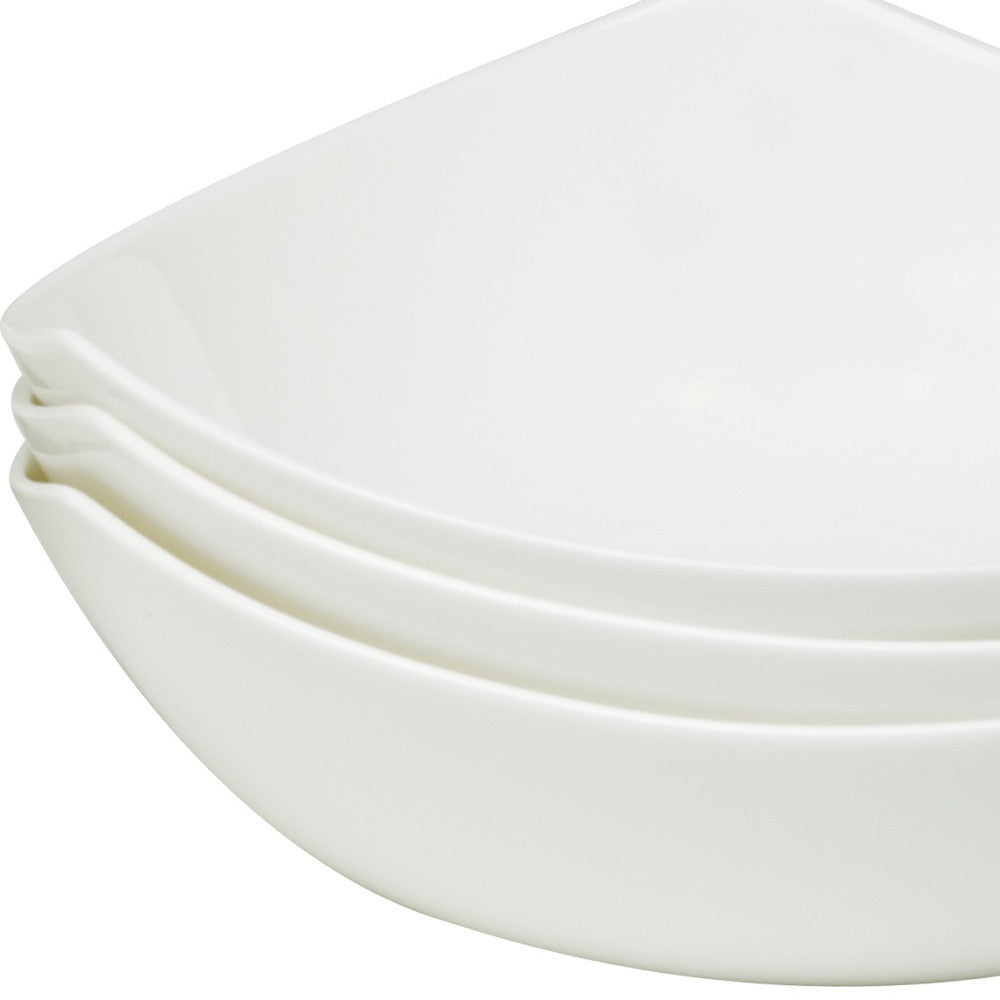 LuxxHomes  White Six Piece Triangle Bone China Service For Six Bowl Set