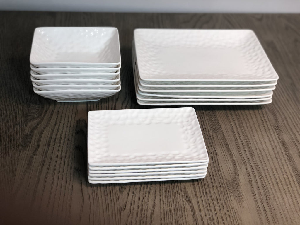 LuxxHomes  White Six Piece Pebbled Porcelain Service For Six Bowl Set