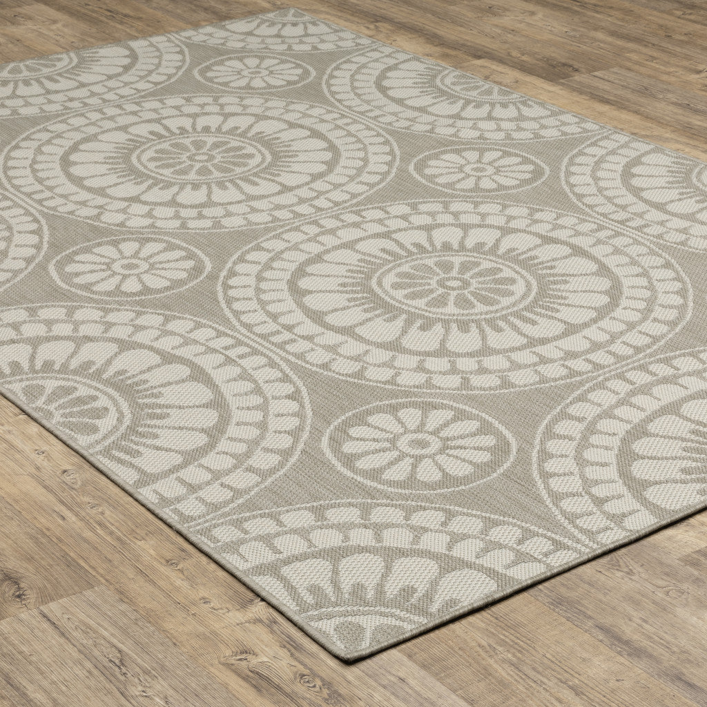 10' X 13' Gray and Ivory Geometric Stain Resistant Indoor Outdoor Area Rug