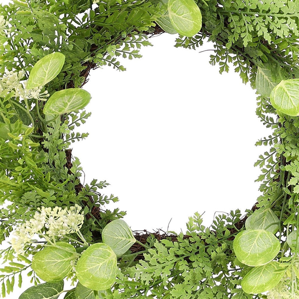 LuxxHomes  28" Green and White Artificial Fern Wreath