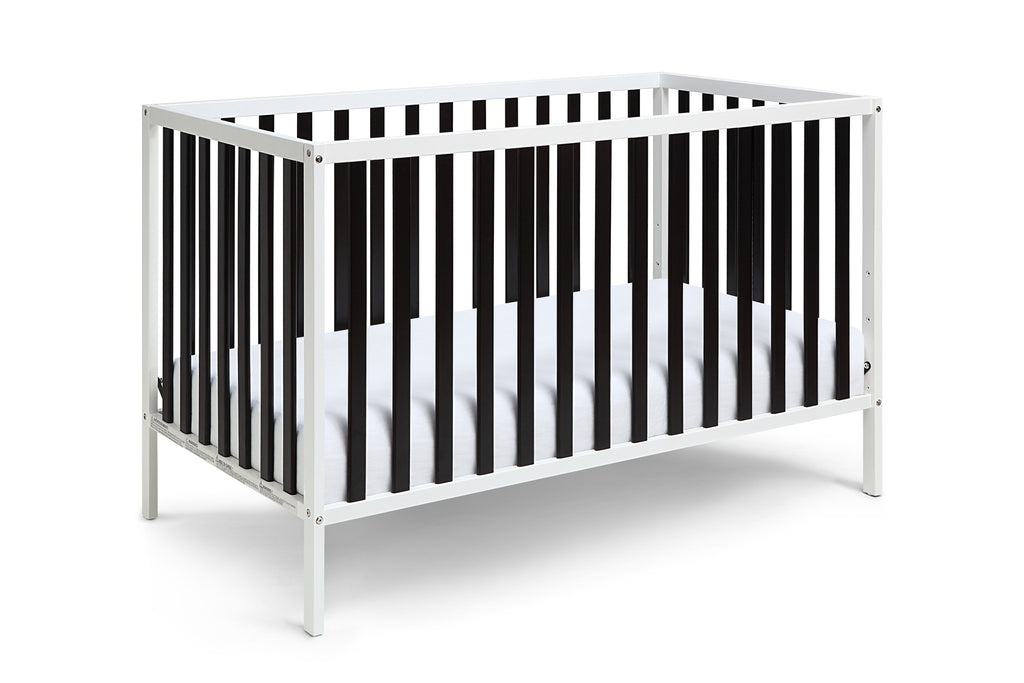 Black and White Solid and Manufactured Wood Standard Three In One Convertible Crib