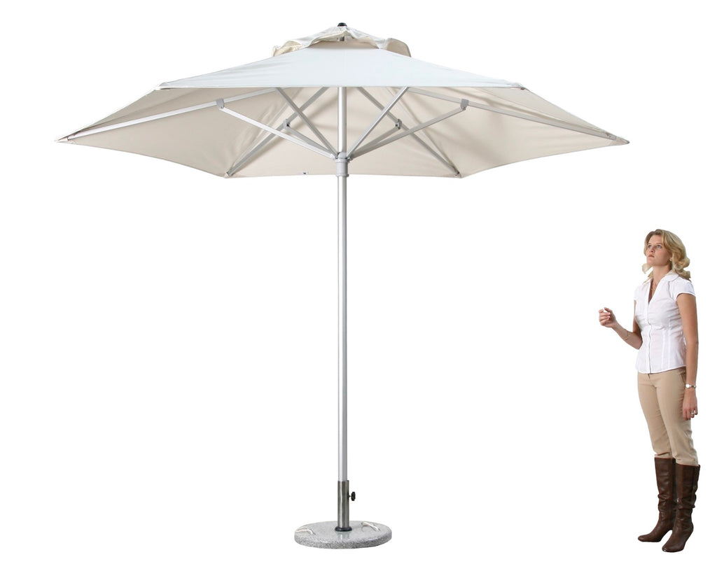 LuxxHomes  9' White Polyester Round Market Patio Umbrella